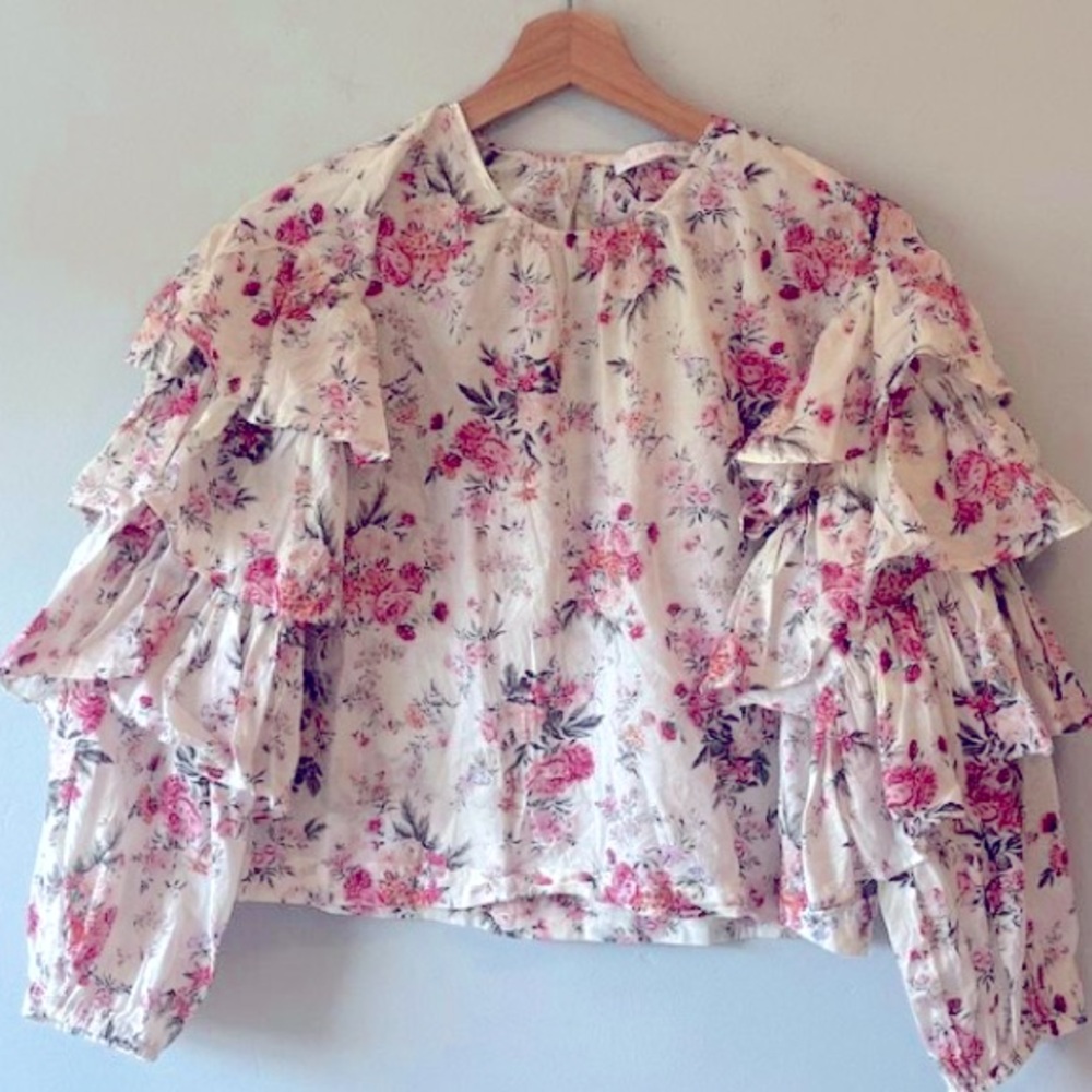 NWT Karlie Ivory Floral Ruffle Sleeve Blouse. Size Small - Picture 1 of 6